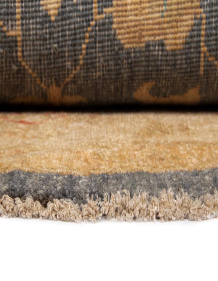Detail image of  8' 2 x 8' 2 Kaizar Wool Round Rug