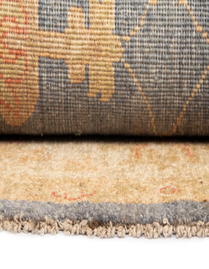 Detail image of  6' 7 x 6' 7 Kaizar Wool Round Rug