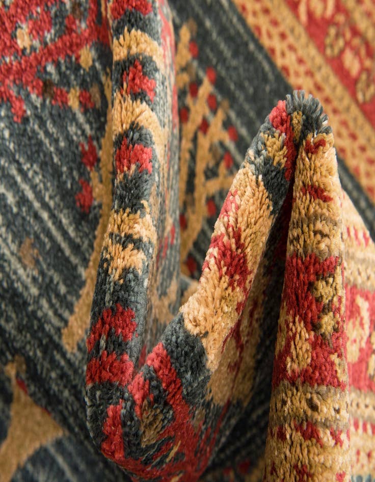 Detail image of  6' x 6' Kashkuli Gabbeh Round Rug