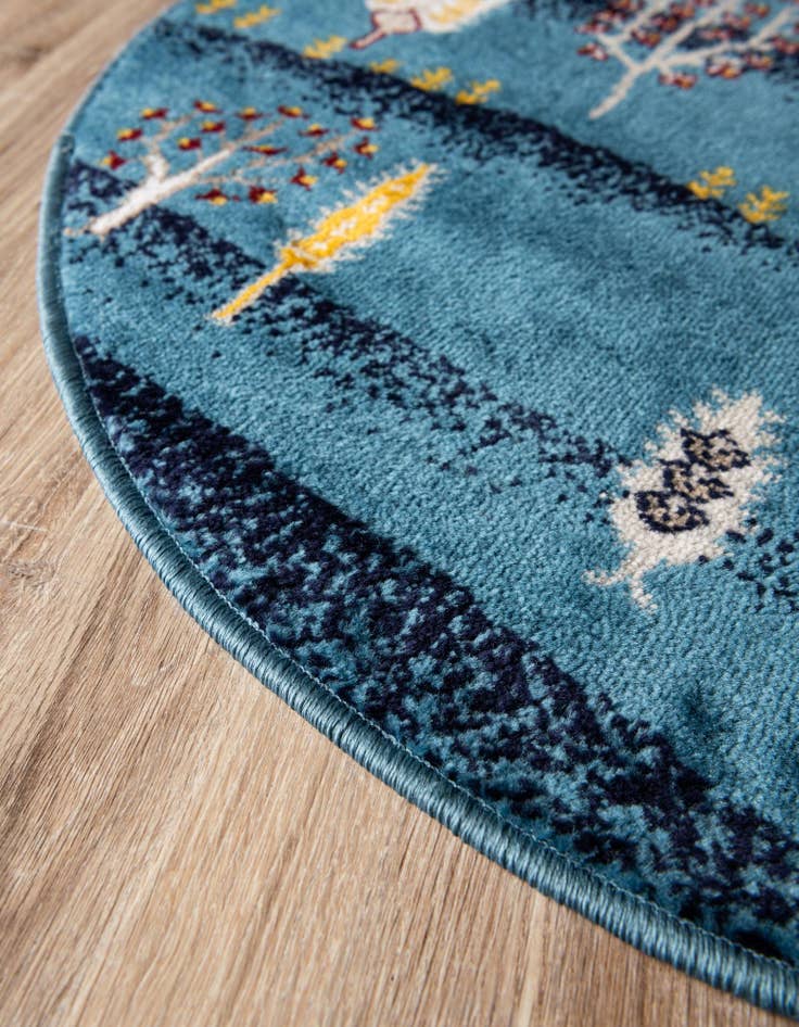 Detail image of  5' 3 x 5' 3 Laguna Round Rug