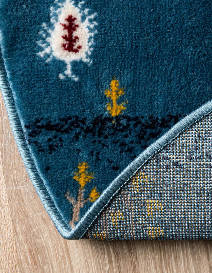 Detail image of  5' 3 x 5' 3 Laguna Round Rug