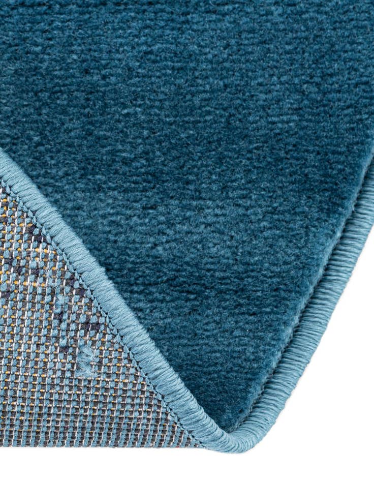 Detail image of  3' x 3' Laguna Round Rug