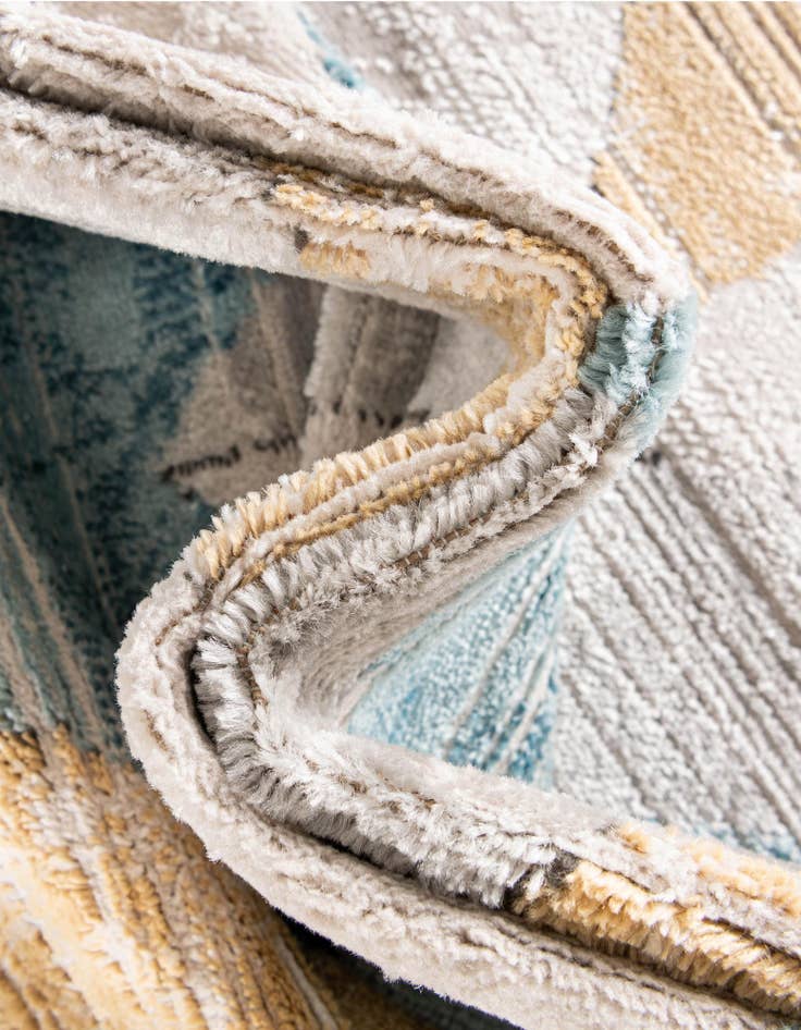 Detail image of  3' 3 x 3' 3 Leipzig Round Rug