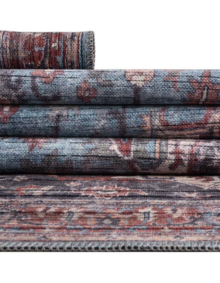 Detail image of  10' 6 x 10' 6  Washable Maahru Round Rug