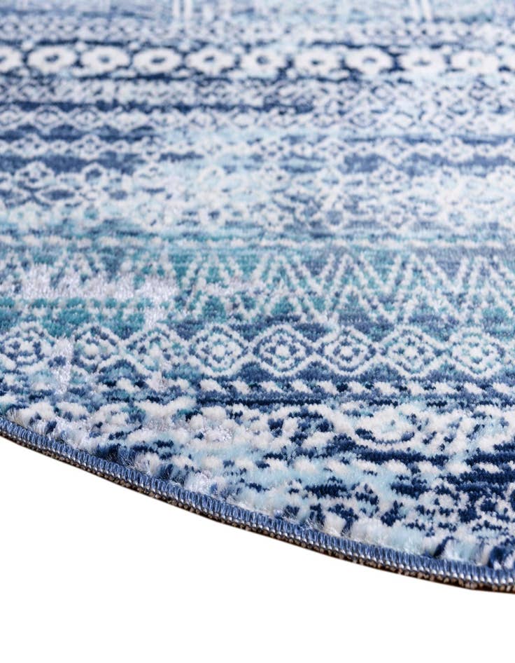 Detail image of  3' 7 x 3' 7 Malibu Round Rug