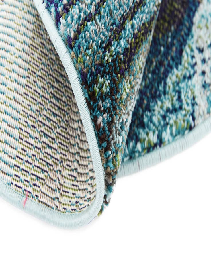 Detail image of  3' 3 x 3' 3  Washable Mesa Round Rug