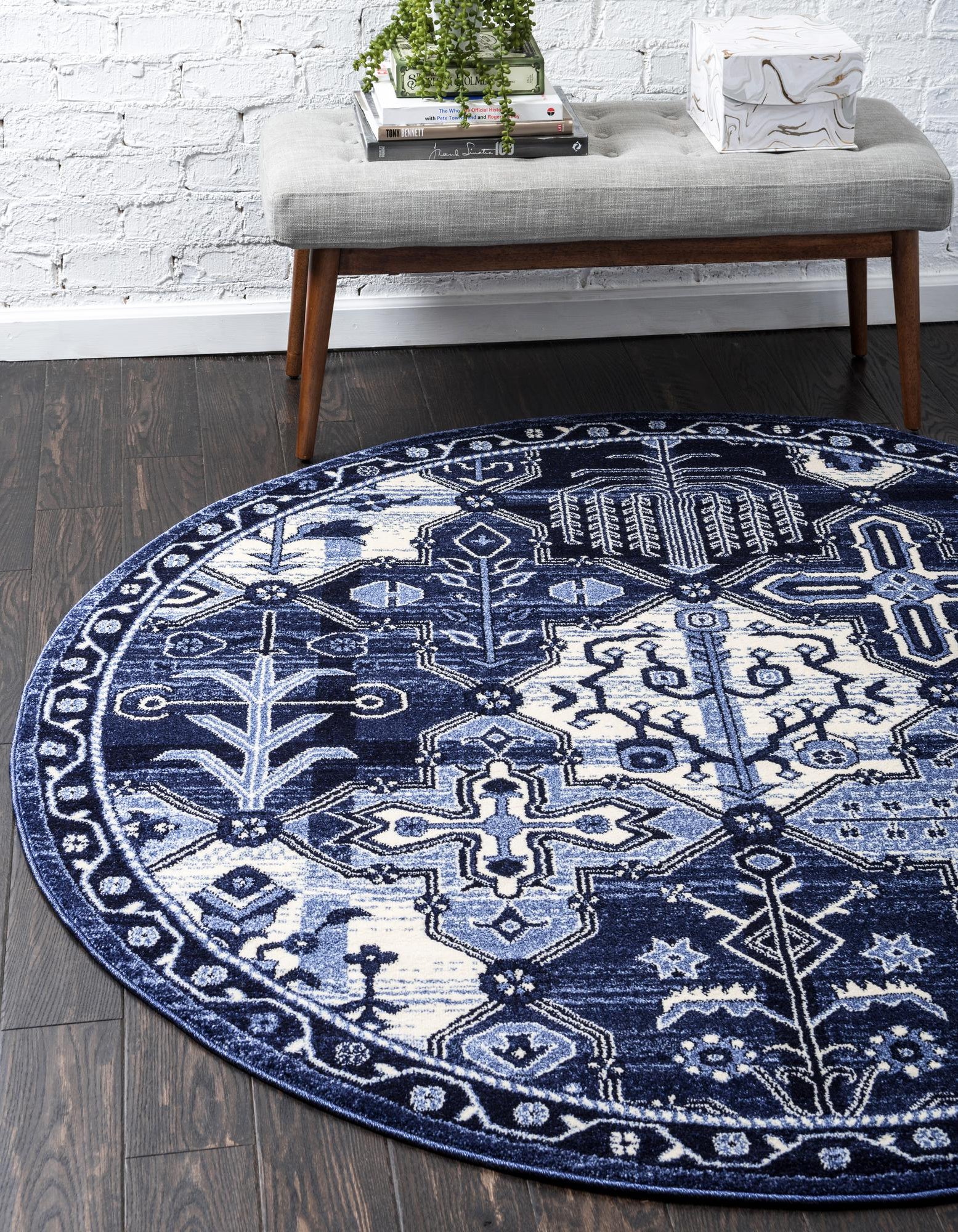 Blue 6' x 6' Miranda Round Rug | Rugs.com