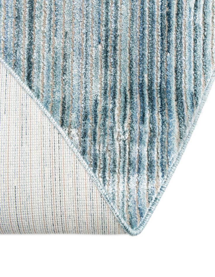 Detail image of  6' 7 x 6' 10 Noble Round Rug