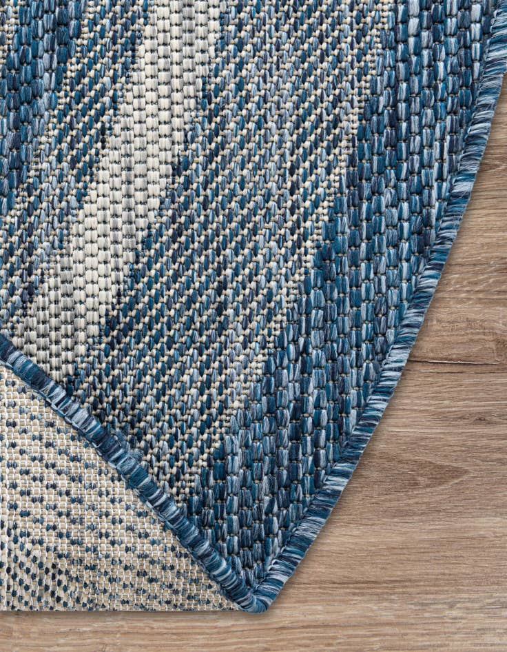 Detail image of  3' x 3'  Washable Border Indoor / Outdoor Round Rug