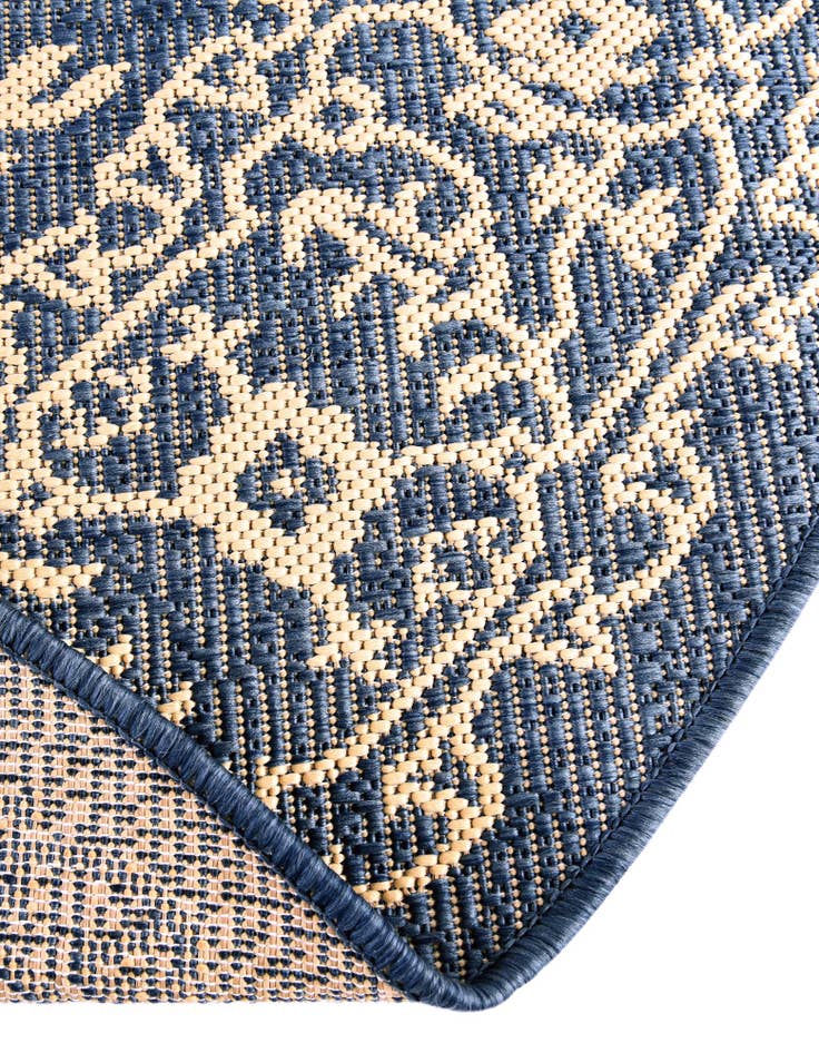 Detail image of  6' x 6'  Washable Botanical Indoor / Outdoor Round Rug