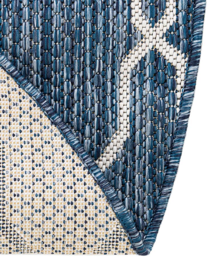 Detail image of  4' x 4'  Washable Lattice Indoor / Outdoor Round Rug