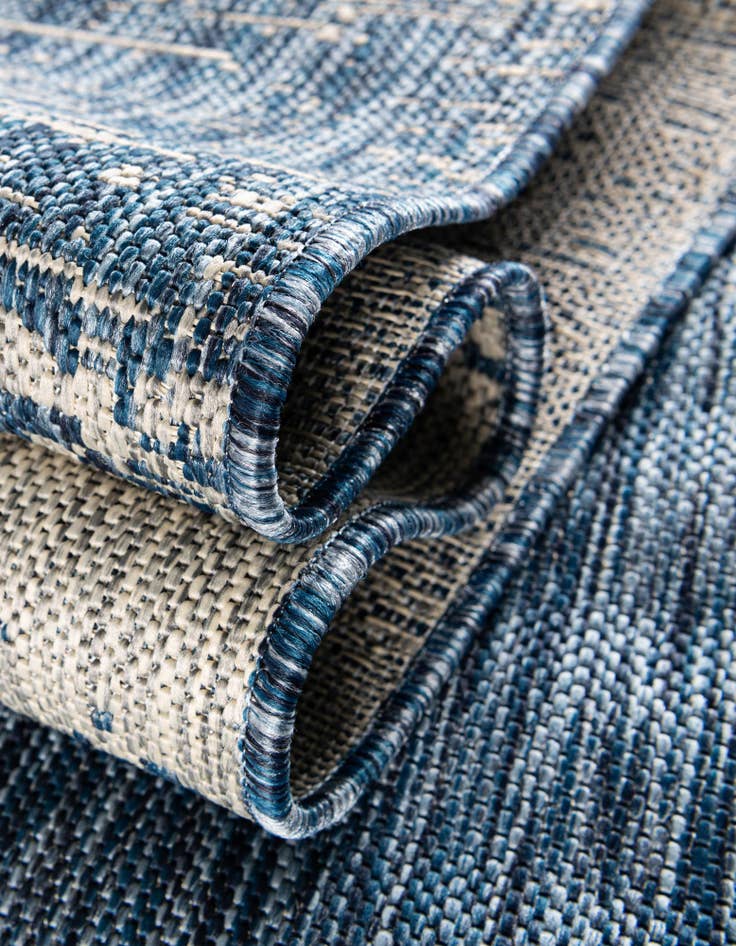 Detail image of  10' 8 x 10' 8  Washable Modern Indoor / Outdoor Round Rug