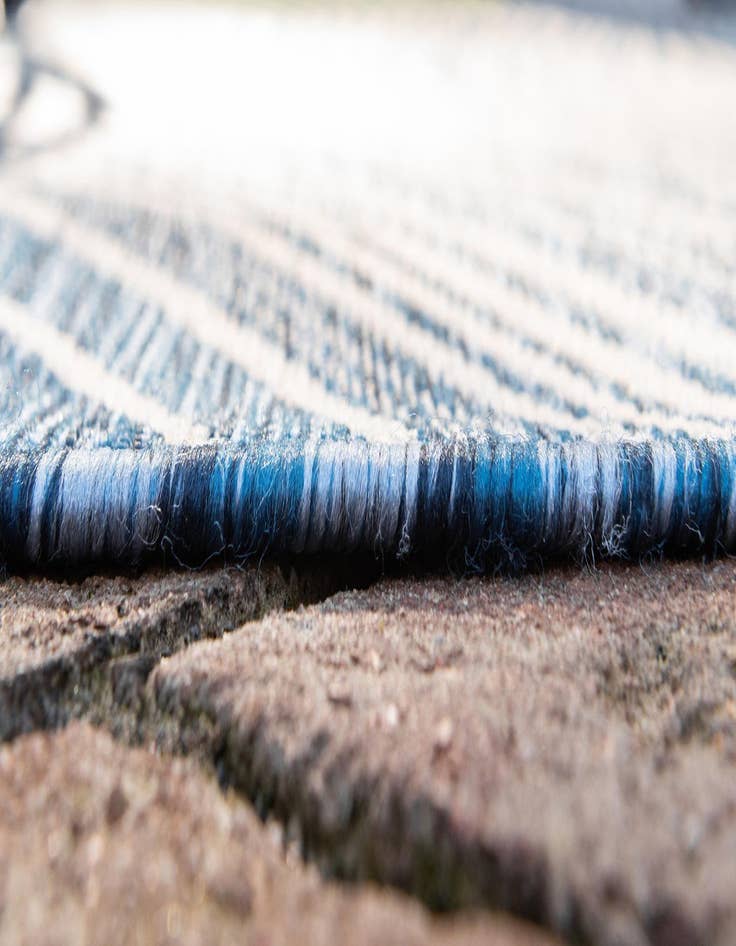 Detail image of  4' x 4'  Washable Modern Indoor / Outdoor Round Rug