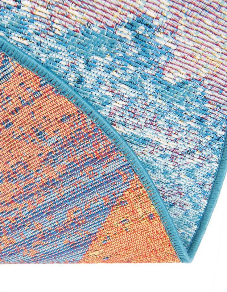 Detail image of  3' 3 x 3' 3  Washable Modern Indoor / Outdoor Round Rug