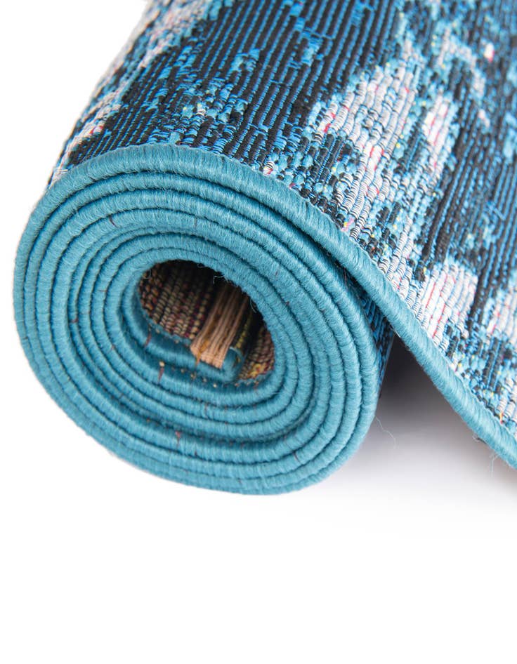 Detail image of  3' 3 x 3' 3  Washable Modern Indoor / Outdoor Round Rug