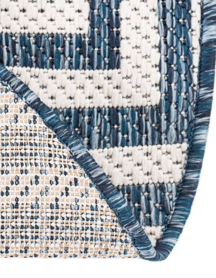 Detail image of  13' x 13'  Washable Modern Indoor / Outdoor Round Rug