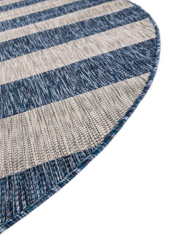 Detail image of  4' x 4'  Washable Ribbon Indoor / Outdoor Round Rug