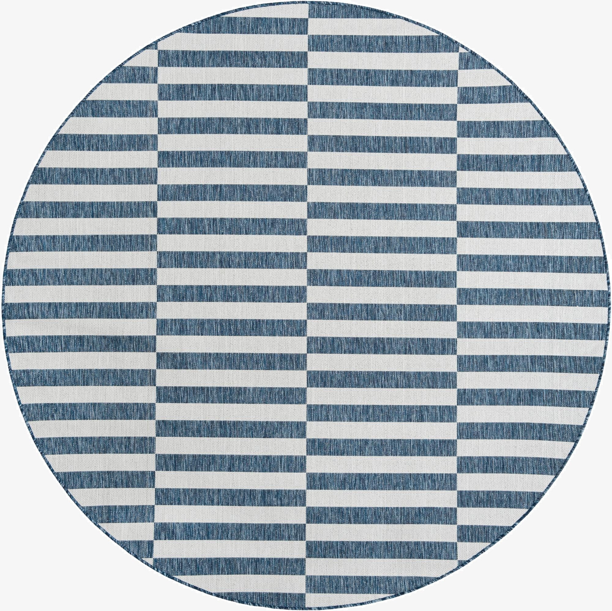  7' 10 x 7' 10  Washable Ribbon Indoor / Outdoor Round Rug