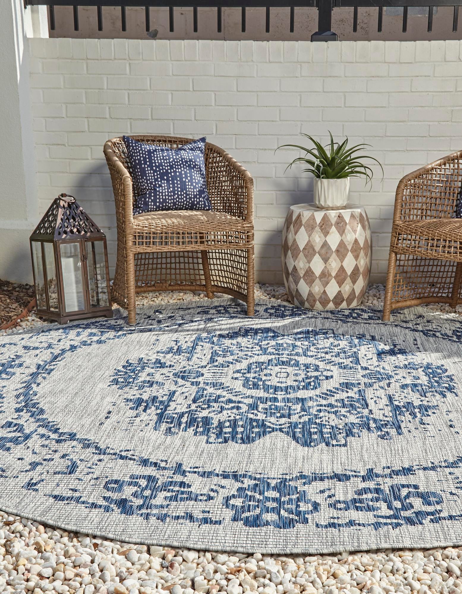 Blue 12' x 12' Traditional Indoor / Outdoor Round Rug | Rugs.com