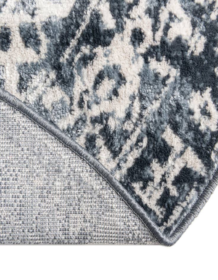 Detail image of  7' x 7' Oxford Round Rug