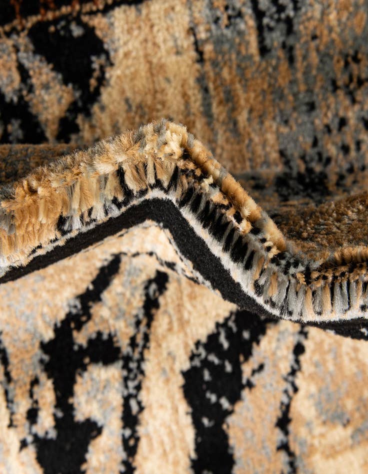 Detail image of  4' x 4' Pioneer Round Rug