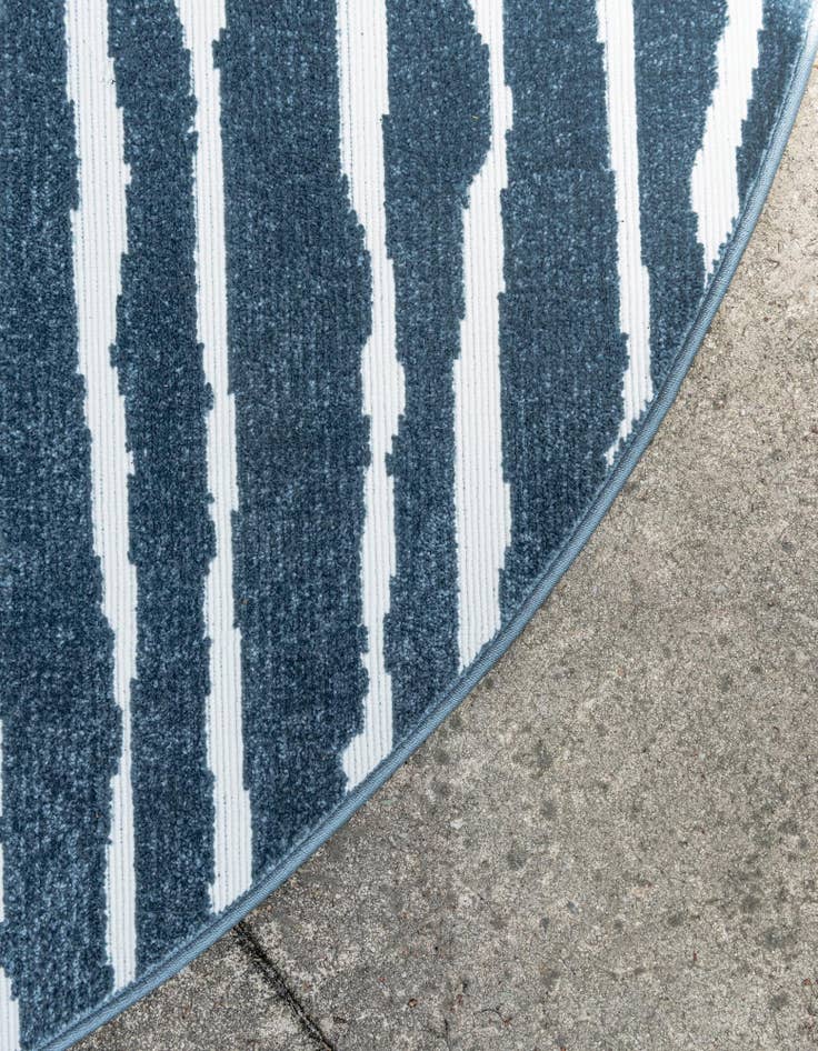 Detail image of  8' x 8'  Washable Sabrina Soto Ola Indoor / Outdoor Round Rug