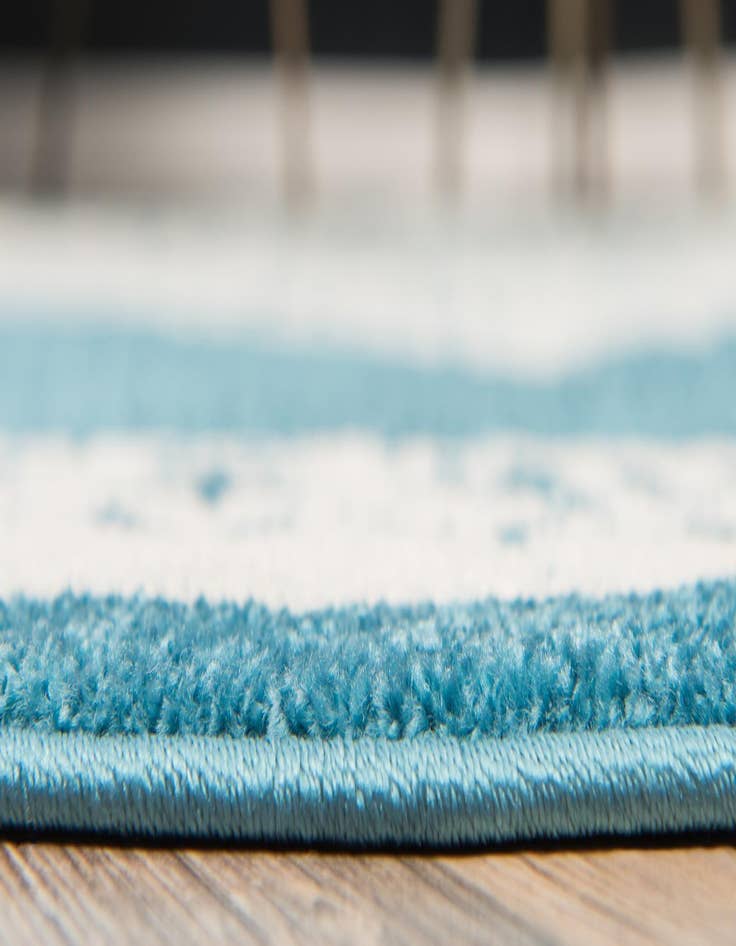 Detail image of  3' 3 x 3' 3 Veneto Round Rug