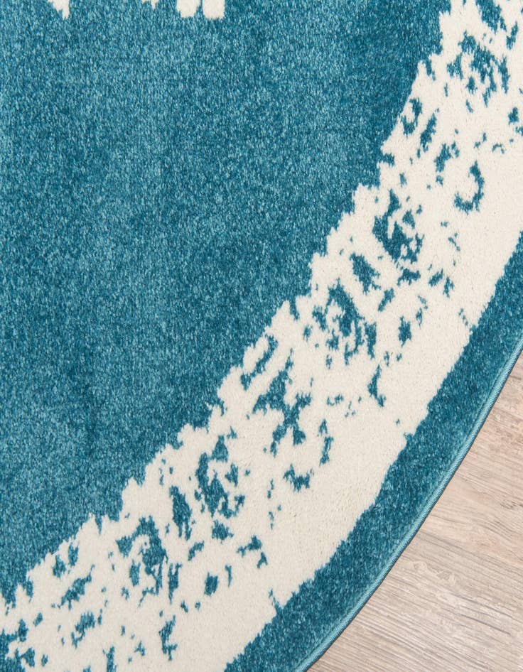 Detail image of  3' 3 x 3' 3 Veneto Round Rug