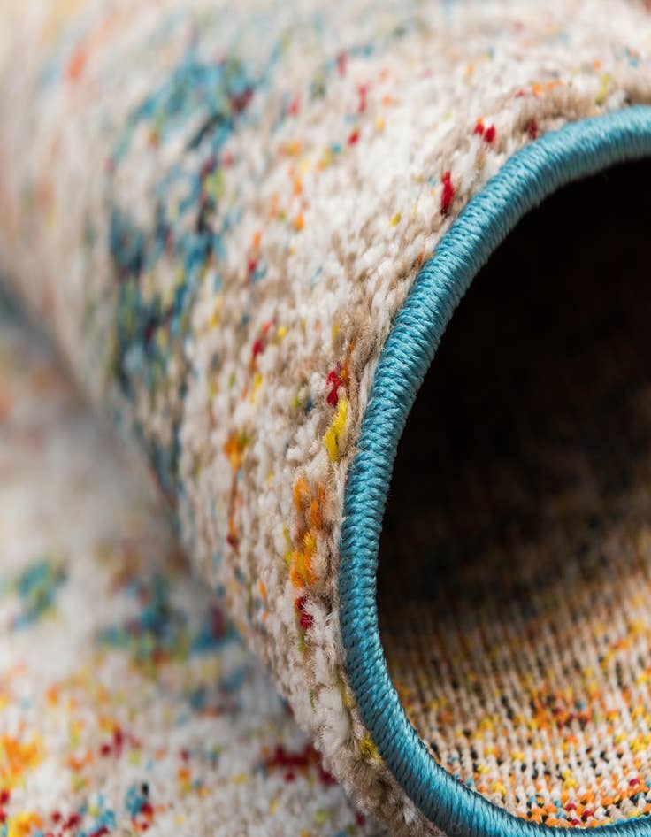 Detail image of  3' 3 x 3' 3 Veneto Round Rug