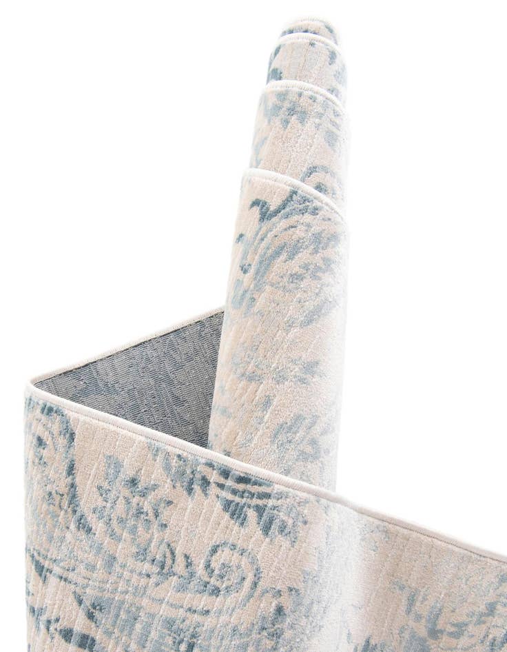 Detail image of  5' 3 x 5' 3 Victoria Round Rug