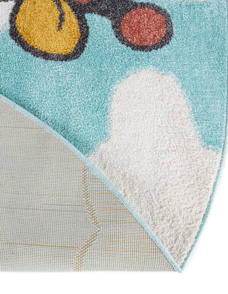 Detail image of  7' 10 x 7' 10 Giraffe Whimsy Kids Round Rug