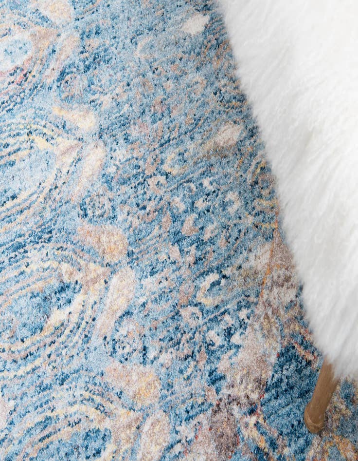 Detail image of  3' 3 x 3' 3 Williamsburg Round Rug