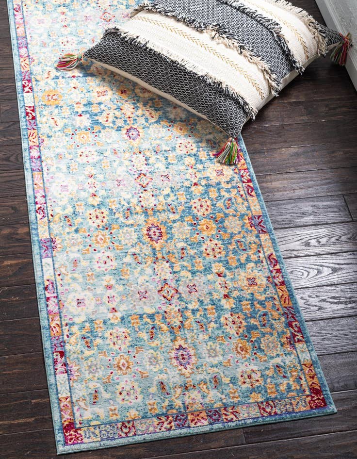Detail image of  2' 7 x 9' 10 Alexis Runner Rug