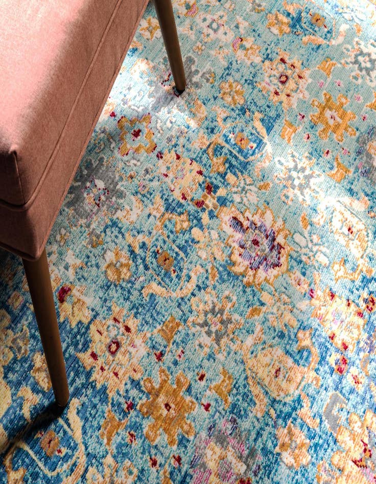 Detail image of  2' 7 x 9' 10 Alexis Runner Rug