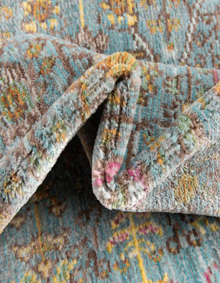 Detail image of  2' 3 x 10' Alexis Runner Rug