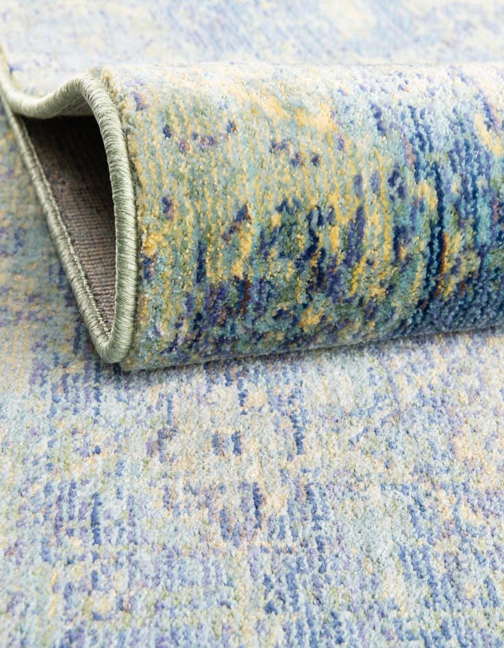 Detail image of  2' 3 x 8' Alexis Runner Rug