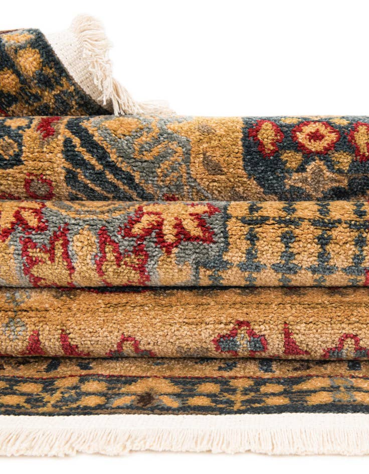 Detail image of  2' x 6' Amina Runner Rug