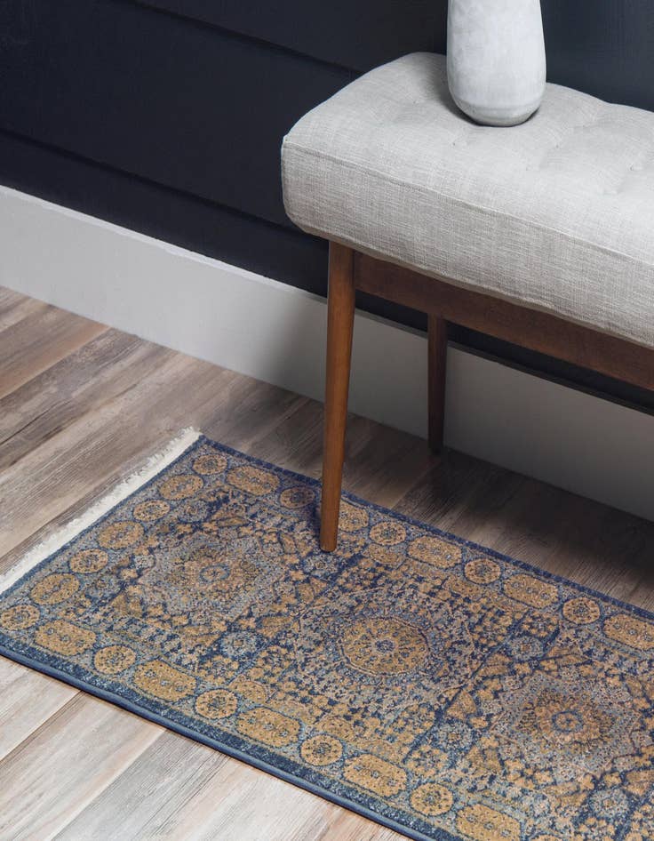 Detail image of  2' 7 x 10' Amina Runner Rug