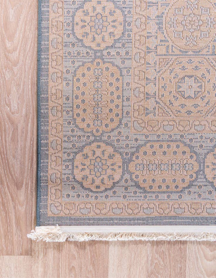 Detail image of  2' 7 x 10' Amina Runner Rug