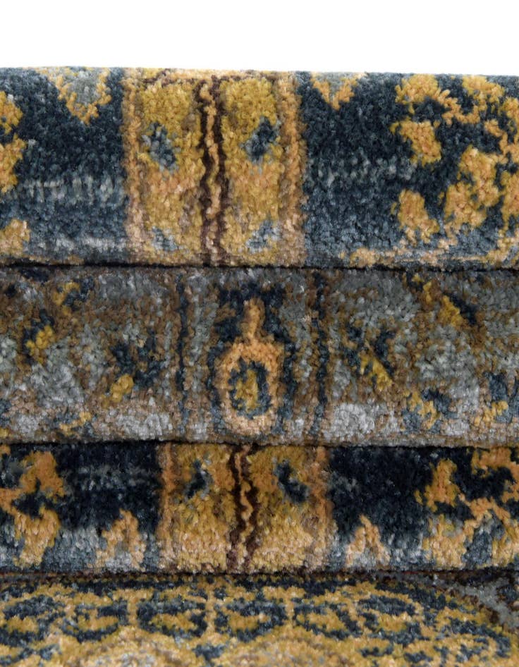 Detail image of  2' 7 x 10' Amina Runner Rug