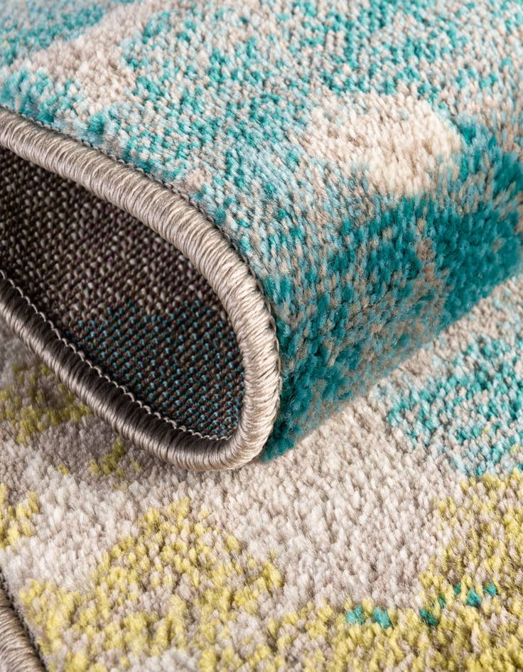 Detail image of  2' x 8' Azalea Runner Rug