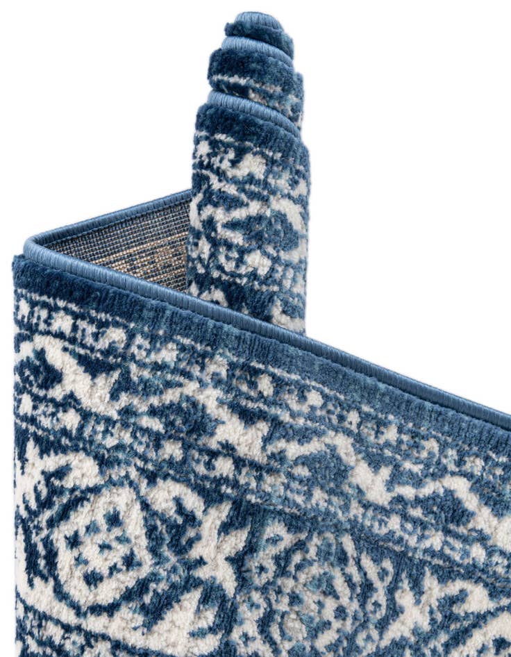 Detail image of  2' x 6' Boston Runner Rug