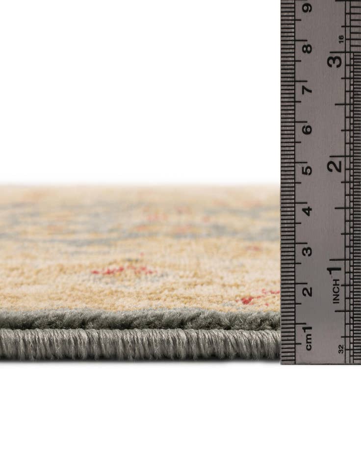 Detail image of  2' 7 x 10' Chelsea Runner Rug