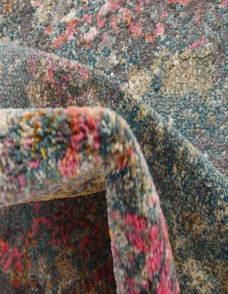 Detail image of  2' 7 x 10' Delilah Runner Rug
