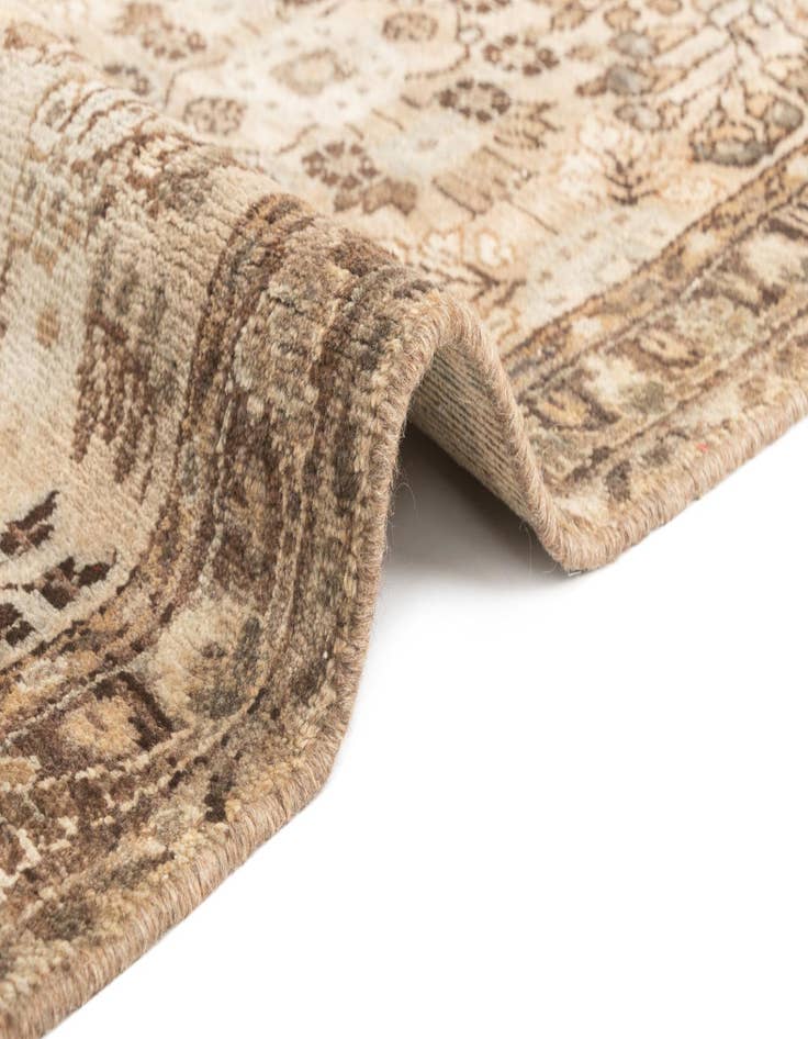 Detail image of  2' 7 x 8' 4 Hamedan Runner Rug