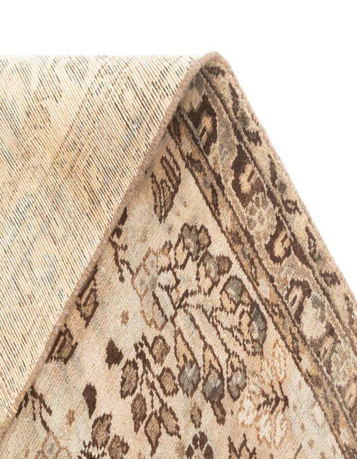 Detail image of  2' 7 x 8' 4 Hamedan Runner Rug