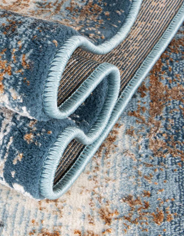 Detail image of  2' x 9' 10 Highbury Runner Rug