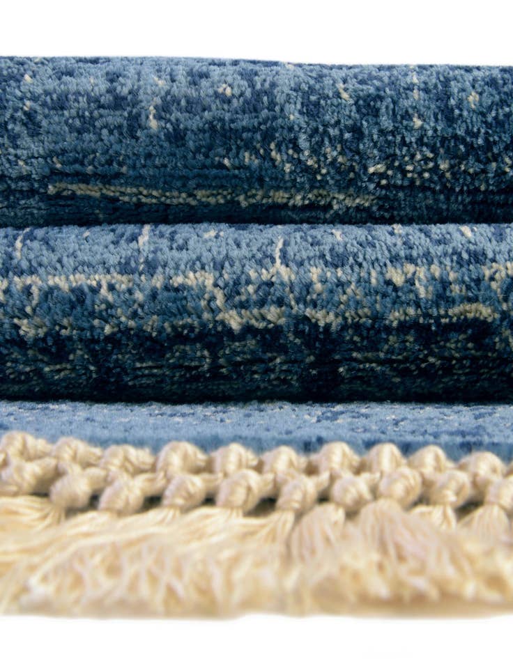 Detail image of  2' 2 x 6' Kennedy Runner Rug