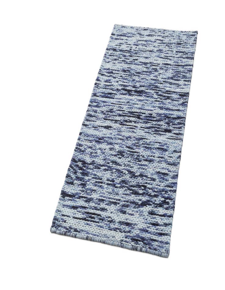 Detail image of  2' 4 x 4' 6  Hand Woven Lana New Zealand Wool Runner Rug