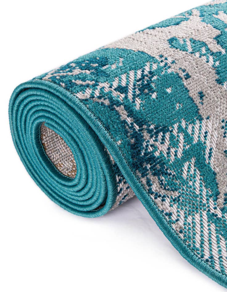 Detail image of  2' 7 x 10' Lucerne Runner Rug